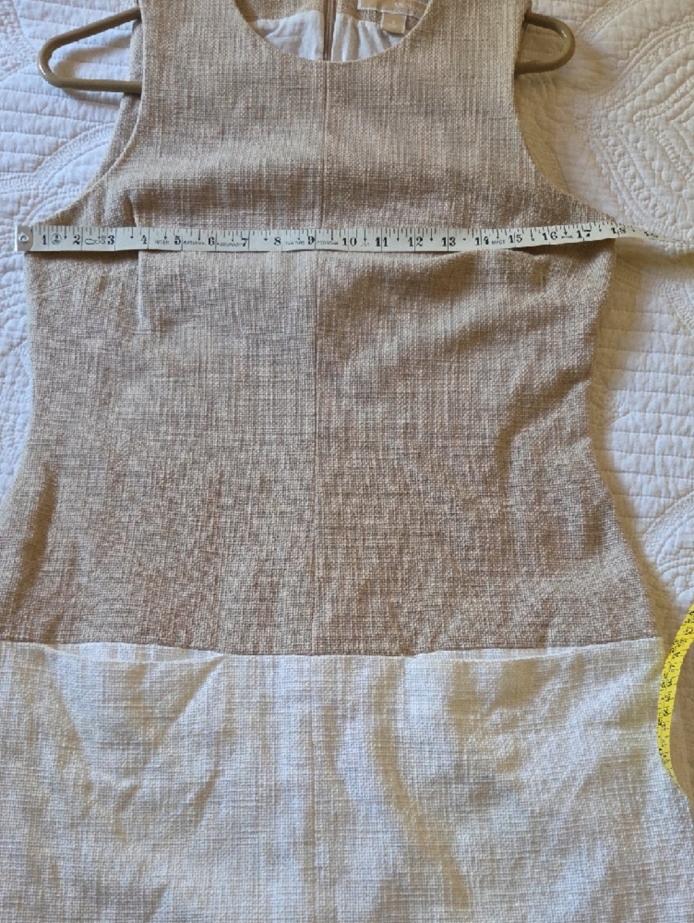 Michael Kors Beige and White Sleeveless Colorblock Shift Dress - Picture 3 of 8
